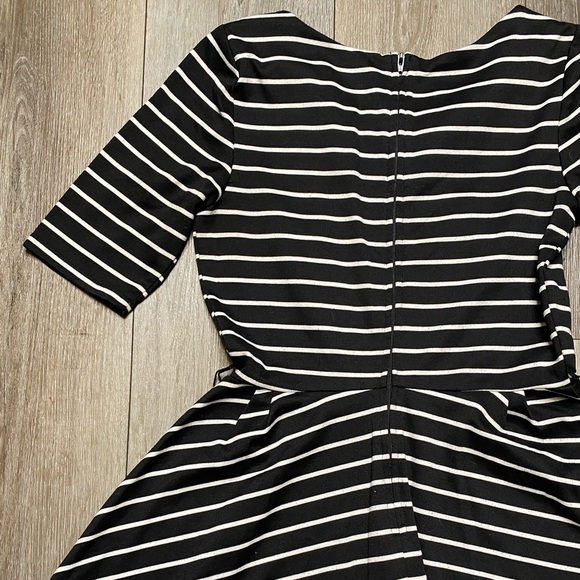 BCX Women’s Fit & Flare Skater Short Sleeve Stripe Dress Black & White Size 3 - Picture 6 of 16